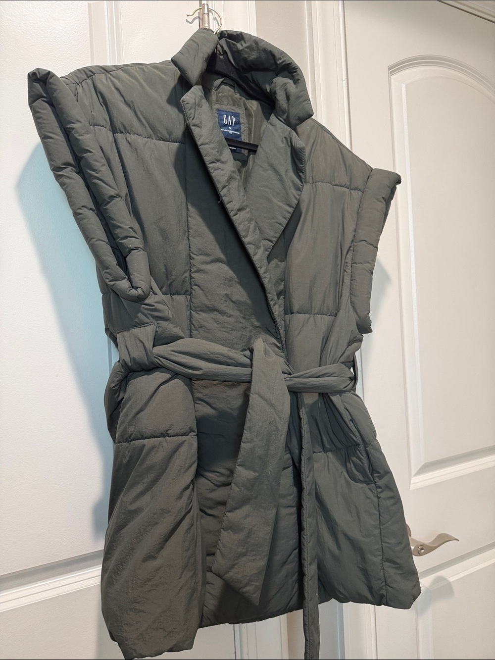 GAP Quilted Sleeveless Puffer Vest in Olive Green with Belt